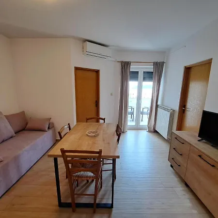 Leticia Apartament