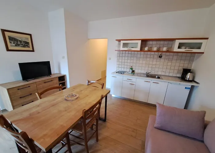 Apartman Leticia *