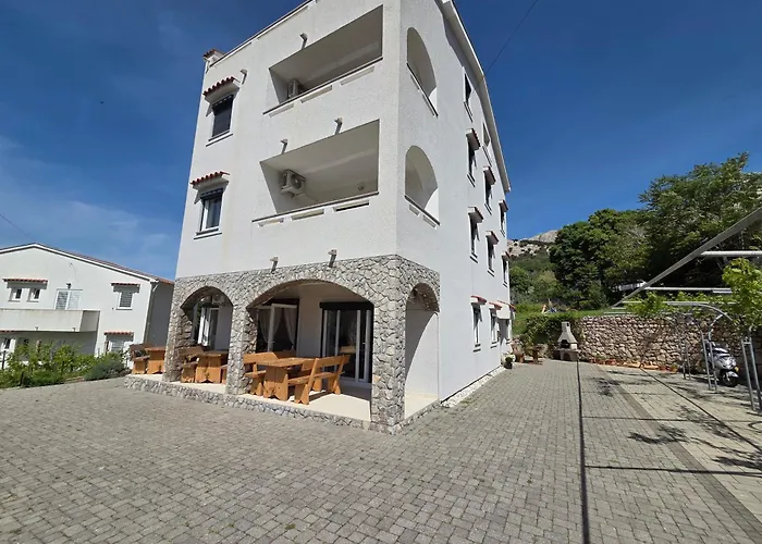 Leticia Apartman *