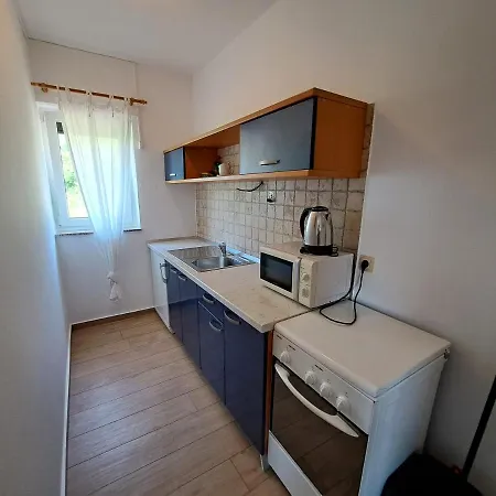 Leticia Apartament *