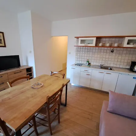 Apartment Leticia *