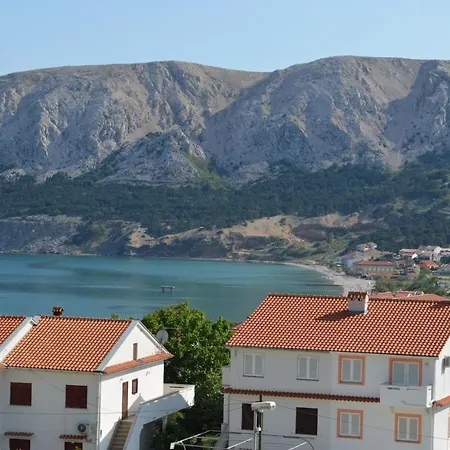 Leticia Apartament *