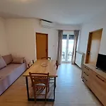 Leticia Apartman